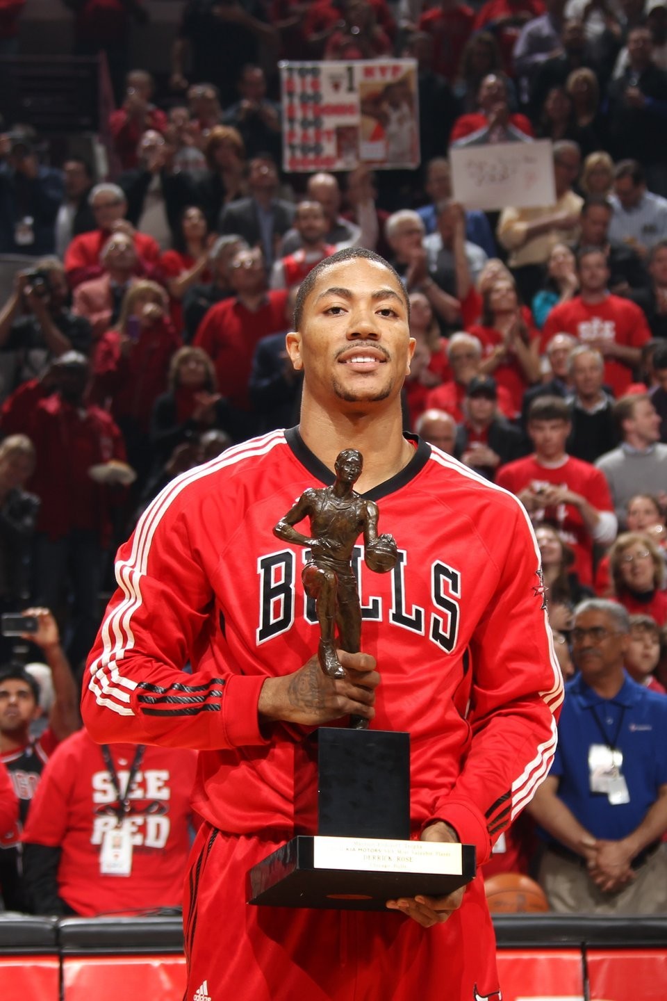 where can i watch the derrick rose documentary